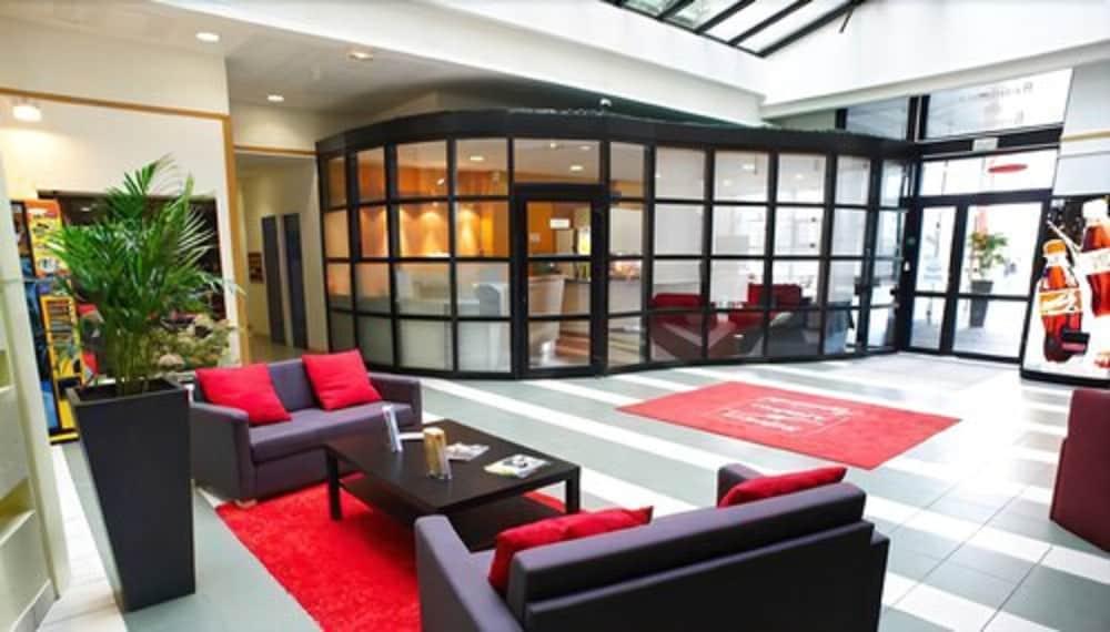 Sejours & Affaires Rennes De Bretagne Aparthotel Bagian luar foto