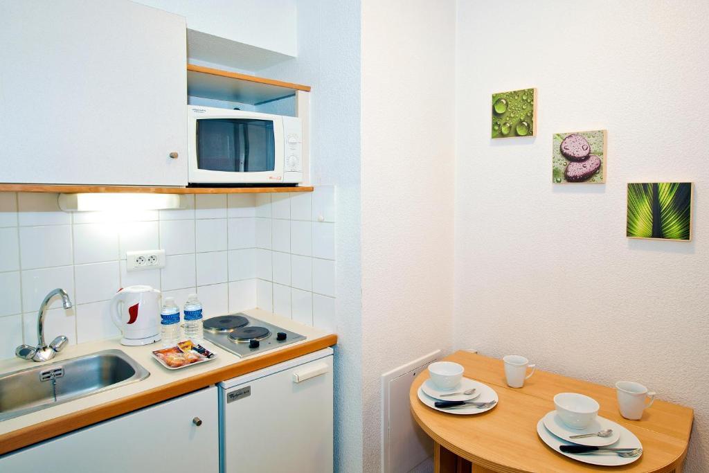 Sejours & Affaires Rennes De Bretagne Aparthotel Bagian luar foto