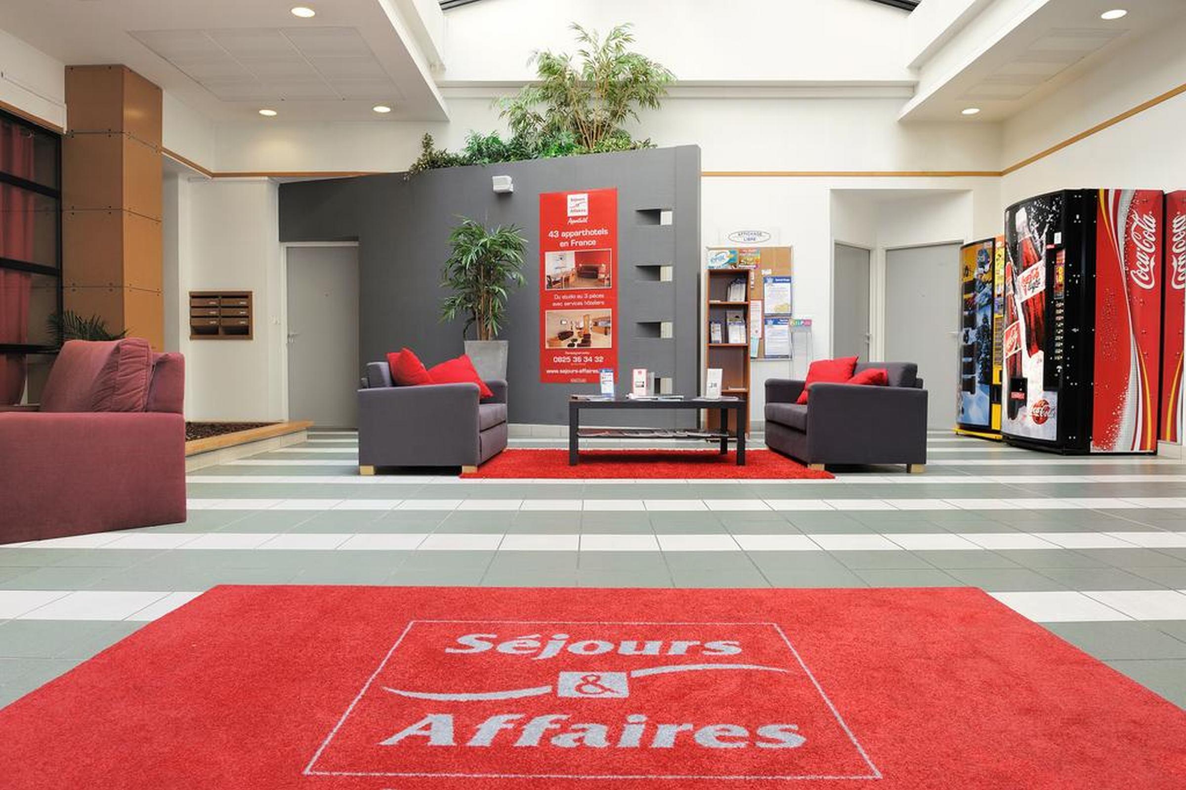 Sejours & Affaires Rennes De Bretagne Aparthotel Bagian luar foto