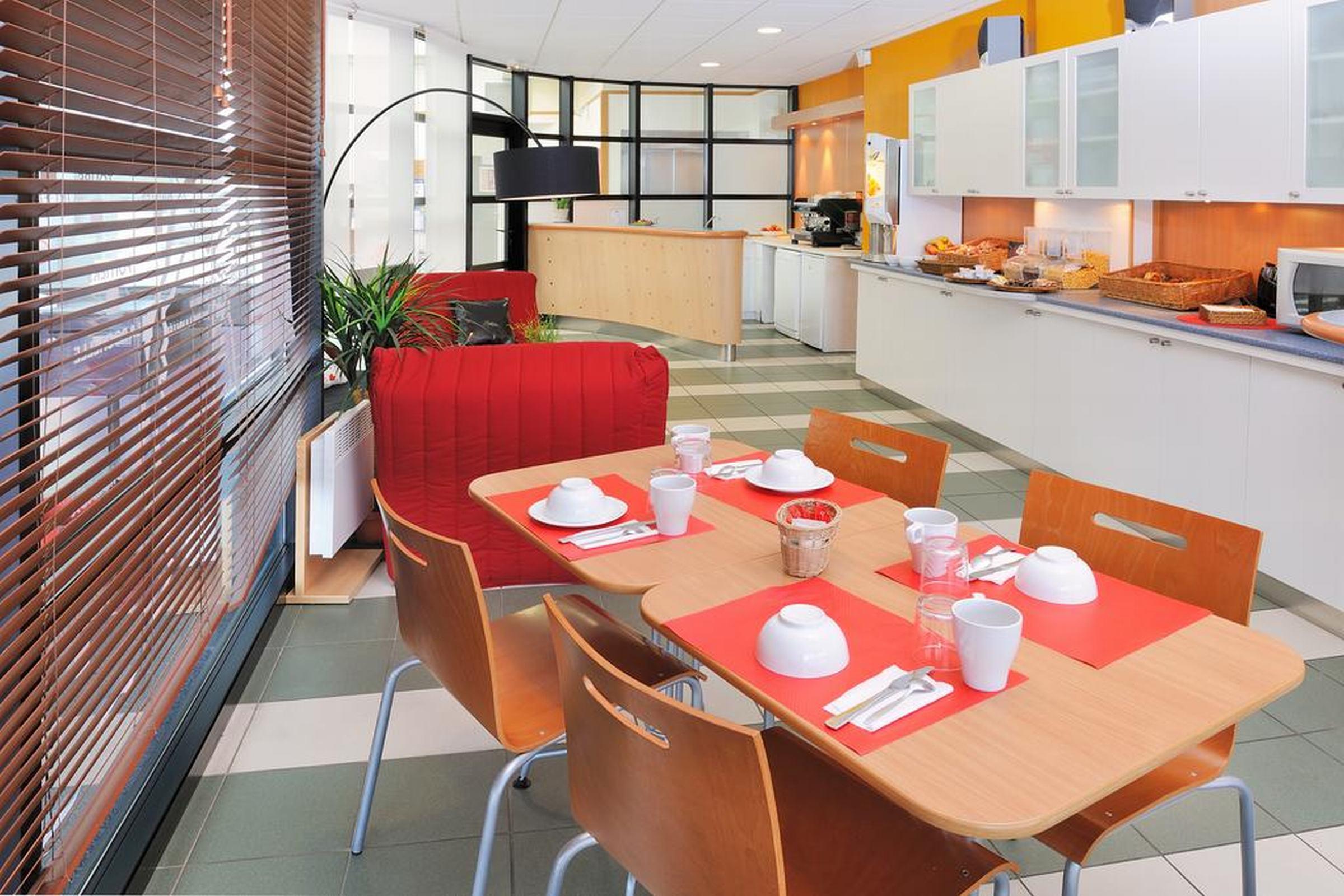 Sejours & Affaires Rennes De Bretagne Aparthotel Bagian luar foto