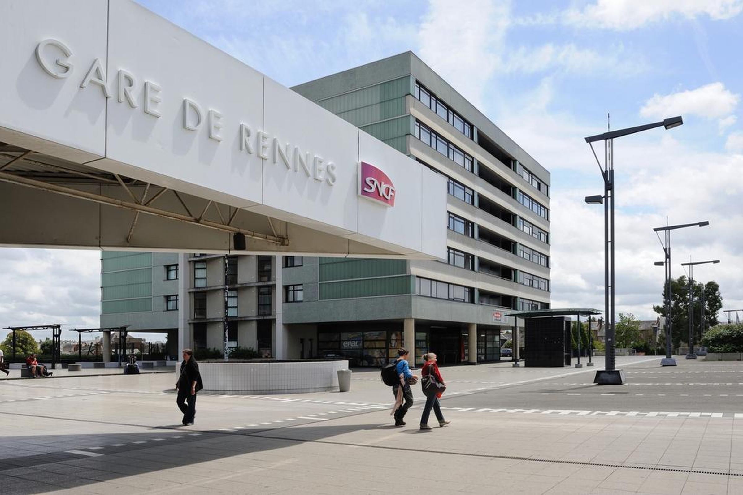 Sejours & Affaires Rennes De Bretagne Aparthotel Bagian luar foto